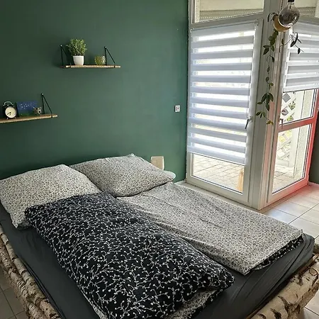 Emilia * مورفلدن فالدورف